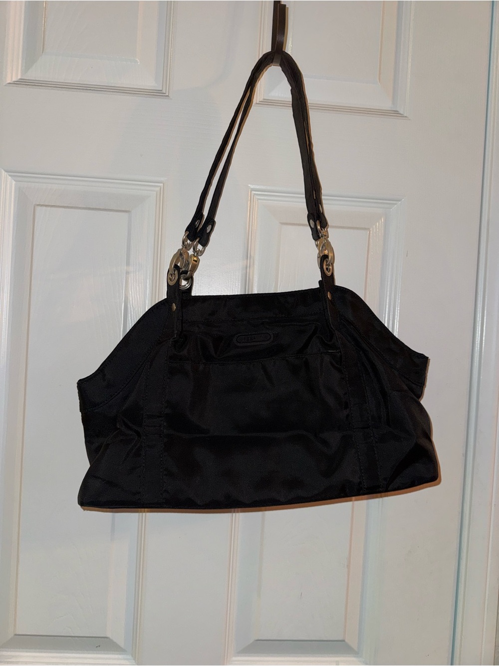 Baggallini Hampton Travel Black Shoulder Bag Nylon water resistant